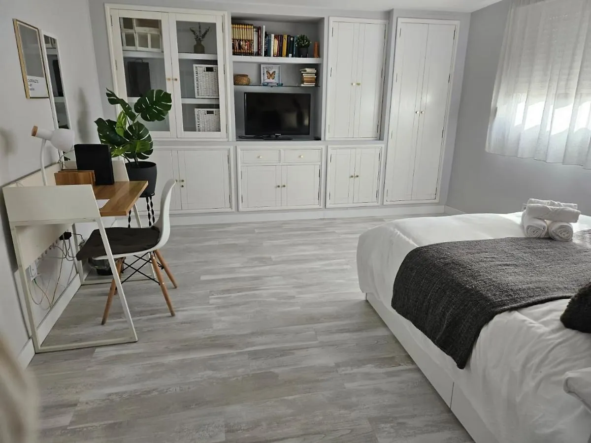Apartamento Deluxe En Triana Sevilla 0*,  España
